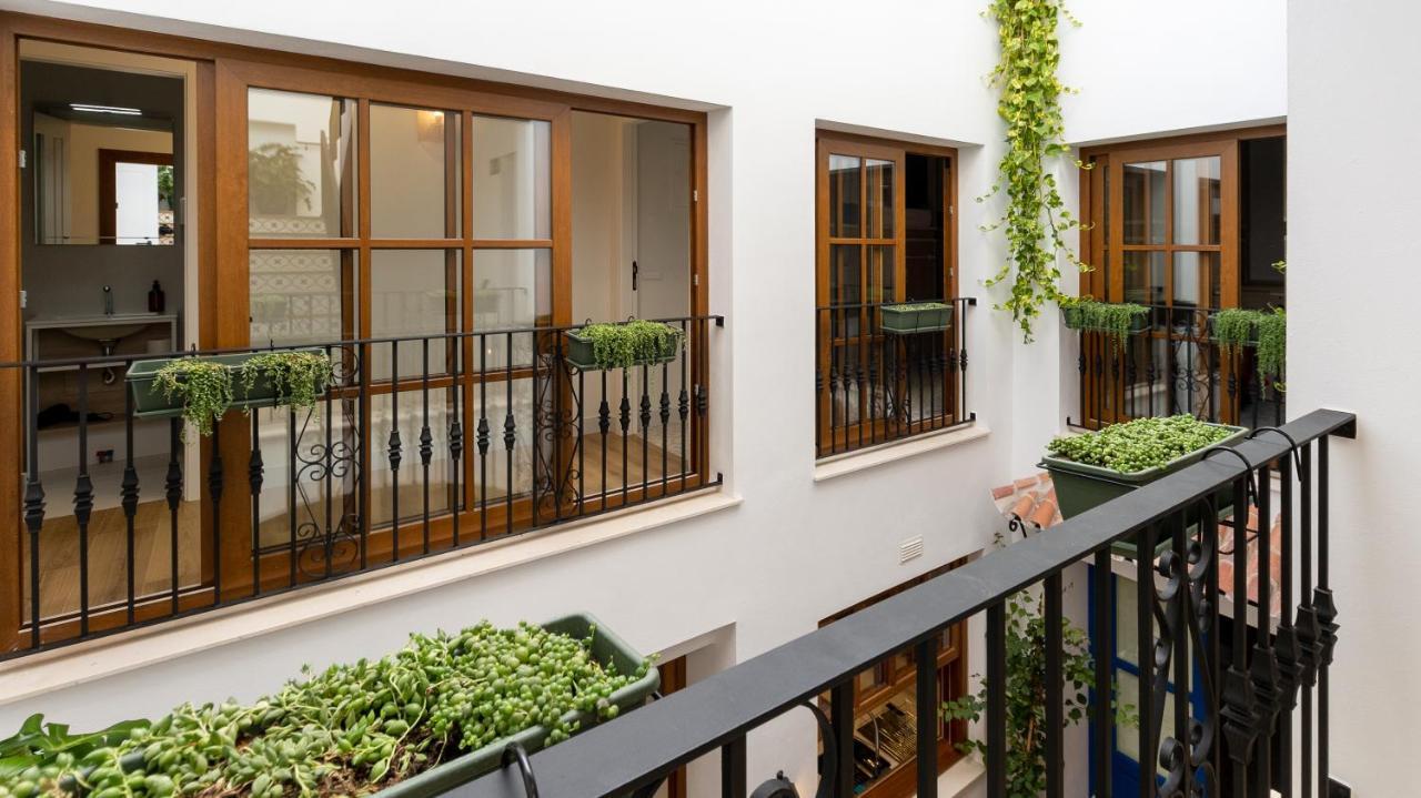 Veranera Hostel Estepona Bagian luar foto