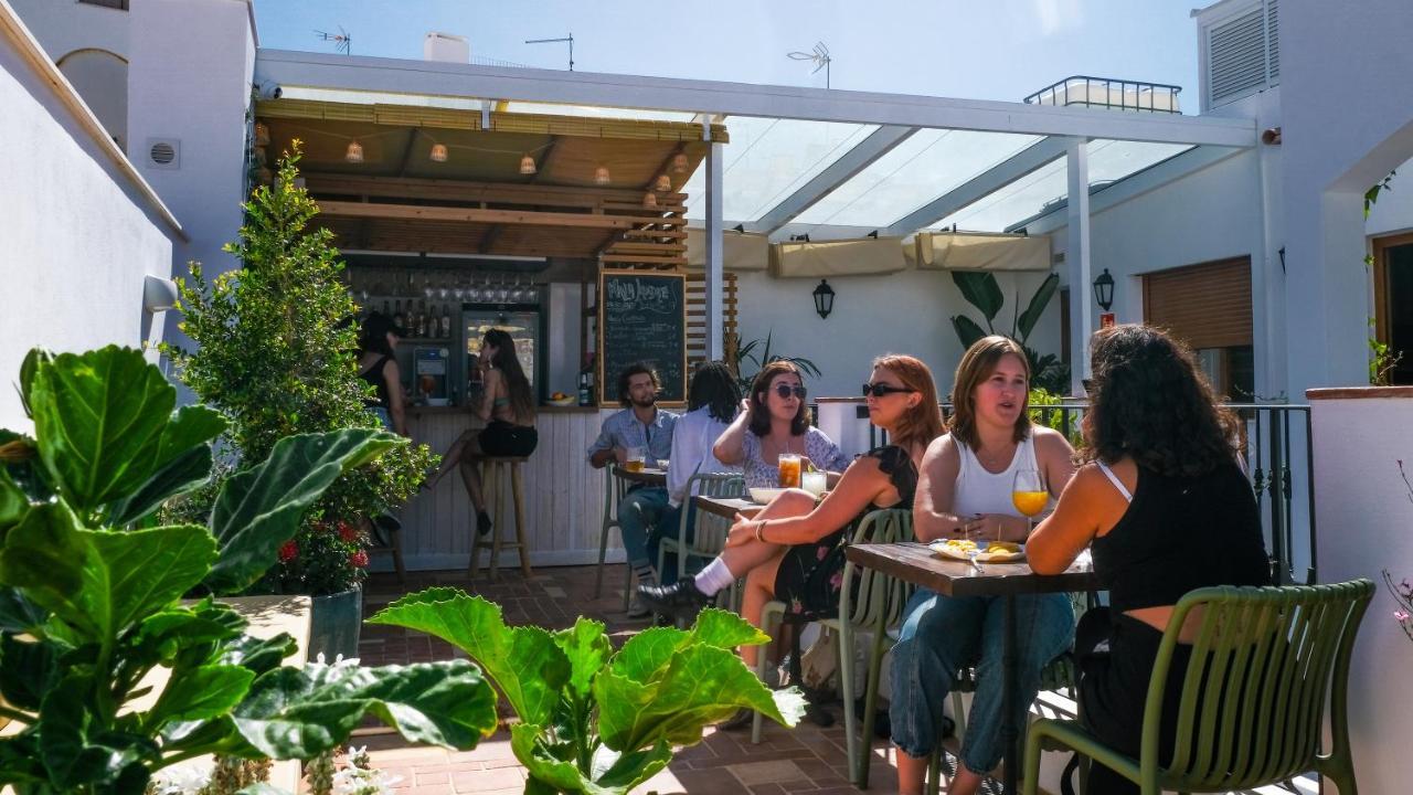 Veranera Hostel Estepona Bagian luar foto
