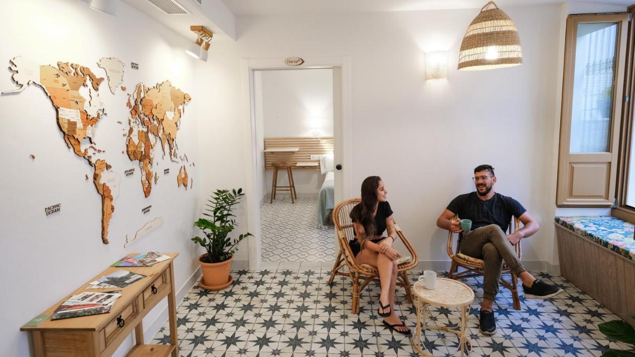 Veranera Hostel Estepona Bagian luar foto