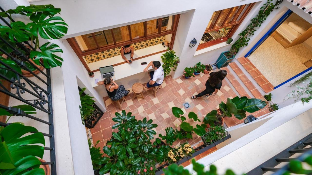 Veranera Hostel Estepona Bagian luar foto