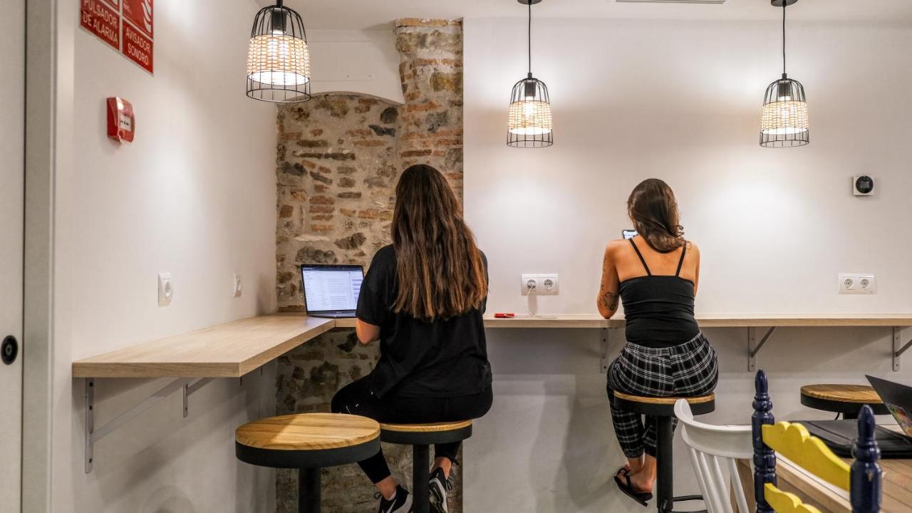 Veranera Hostel Estepona Bagian luar foto